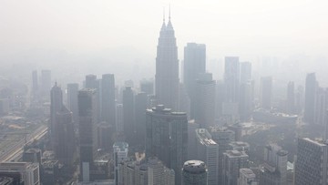 Kabut Asap Karhutla RI Meluas, Malaysia Tutup 591 Sekolah di Sarawak